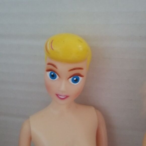 Vintage Assorted Barbie Doll and more Collection - Picture 6 of 9